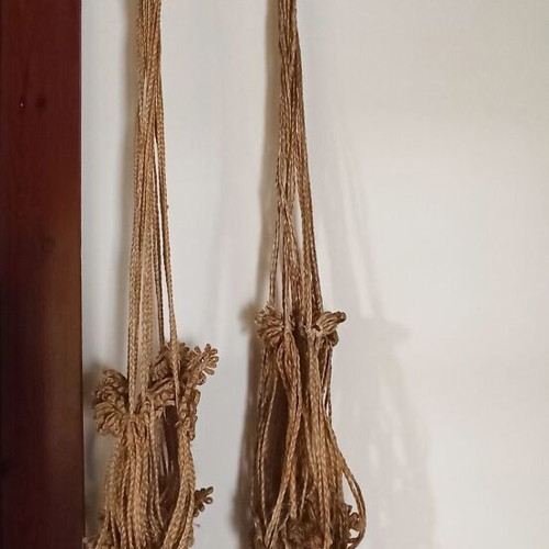 Macrame hanging set of 2 pieces like new with handmade basket