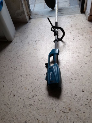 Ηλεκτρικό χλοοκοπτικό Makita 1000W, σαν καινούργιο, για μικρούς κήπους