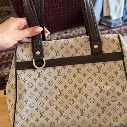 Louis Vuitton shoulder bag, brown