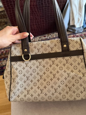 Louis Vuitton shoulder bag, brown