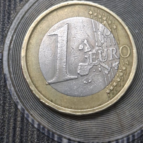 1 Euro Italy 2002 like new with star errors