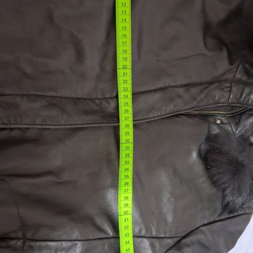 Leather coat like new with detachable hood and fur trim Vincent Italy size M black
