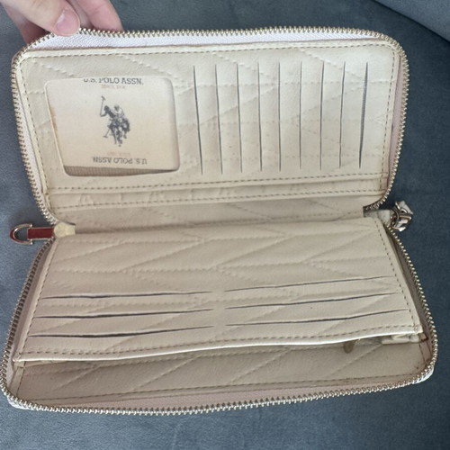U.S. Polo Assn Cream Wallet like new