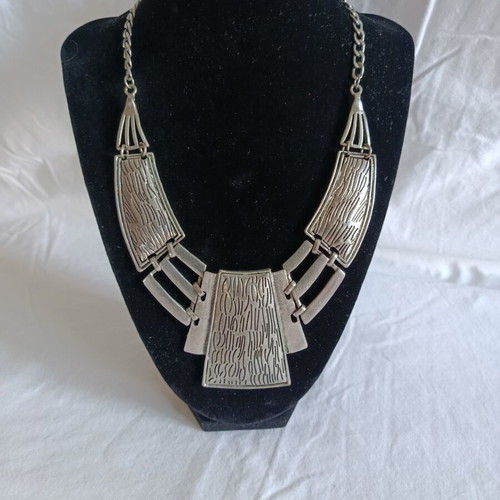 Necklace large silver used, connected pieces