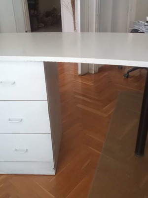 White desk like new 140x59x78 cm