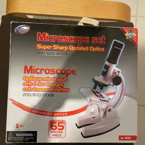 Educational microscope like new without magnifying lens