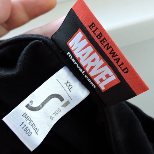 Crossbones Marvel Comics roundneck T-shirt like new, size XL