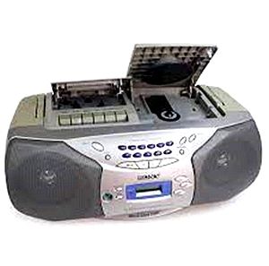 RETRO SONY CFD-S26 PORTABLE CD PLAYER / CASSETTE PLAYER SPEAKER BOOMBOX WITH RADIO COMBO WALL OR BATTERY POWER  [MADE IN USA]