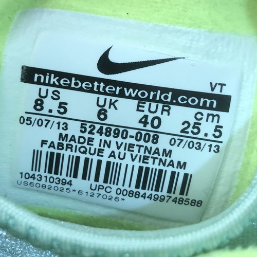 Nike athletic shoes like new, women's size 40