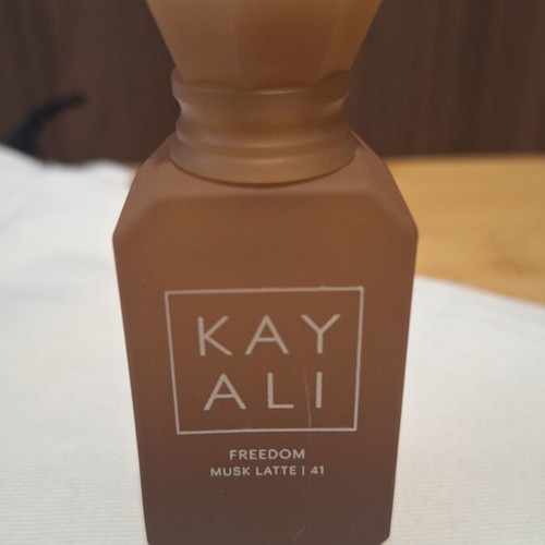 Kayali Freedom Musk Latte 41 Eau de Parfum mini 10ml like new