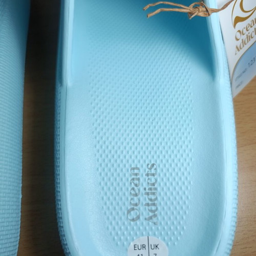 Ocean Addicts women's slippers, light blue