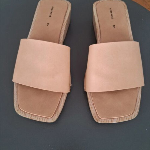 Clogs Reserved nude leather like new, size 38