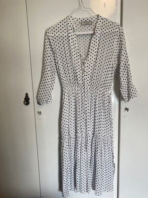 FJO Greece midi polka dot dress like new, size S/M