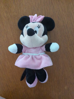 Mini Mouse plush doll like new