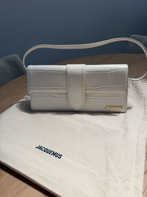 Jacquemus Le Bambino Long τσάντα ώμου σε λευκό