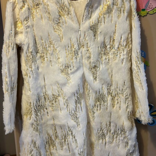 Children's dress white like new with gold details for 8 years old