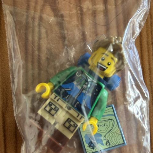 Hiker Lego CMF Series 16 minifigure complete set with accessories