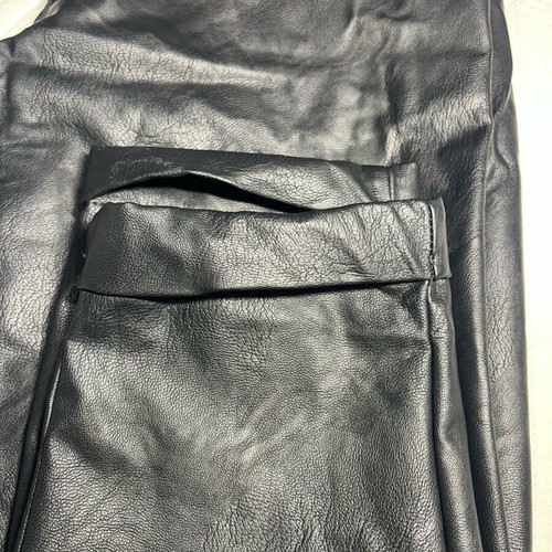 Lynne black pants size S like new with inner lining