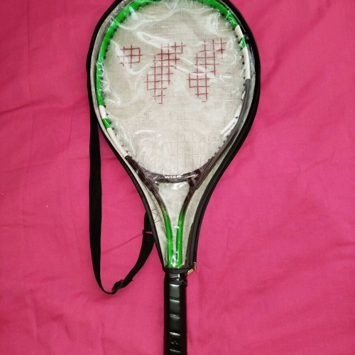 Wish tennis racket like new Century Dragon Series