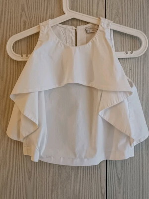 Zara white crop top with back opening like new, cotton fabric