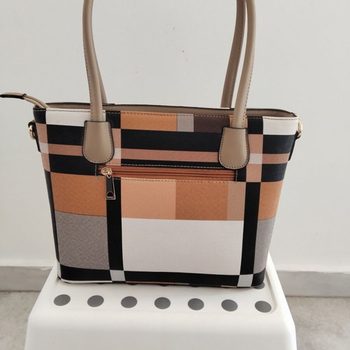 Shoulder bag with geometric beige-brown pattern, excellent condition