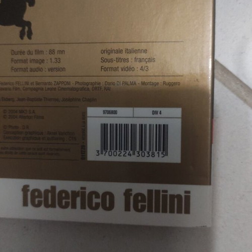 Les Clowns DVD used, foreign cinema with French subtitles by Federico Fellini