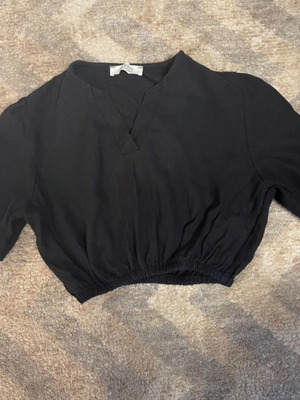 Arpyes crop top like new, black, size M