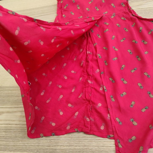 Bershka Y2K sleeveless shirt fuchsia with pineapple print