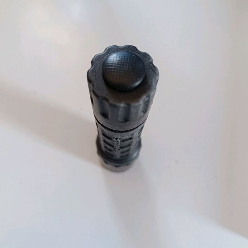 Surefire G2 Nitrolon flashlight used, tactical 1000 lumens