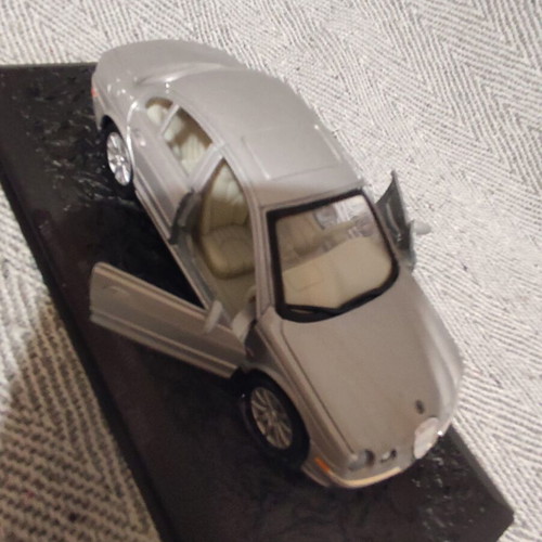 Jaguar X Type 2001 metal miniature model, like new