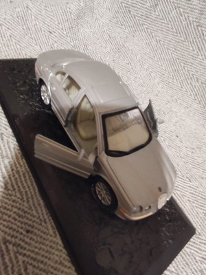 Jaguar X Type 2001 metal miniature model, like new