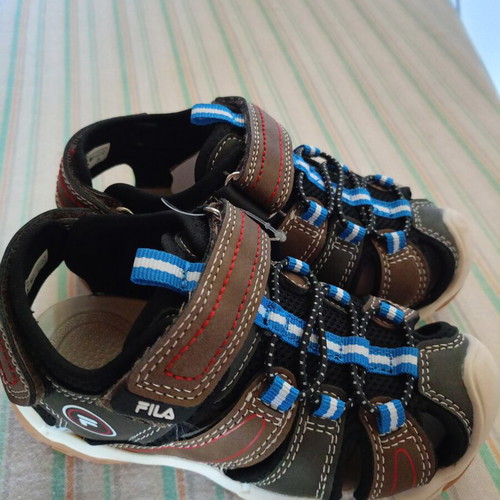 Boys shoes size 26