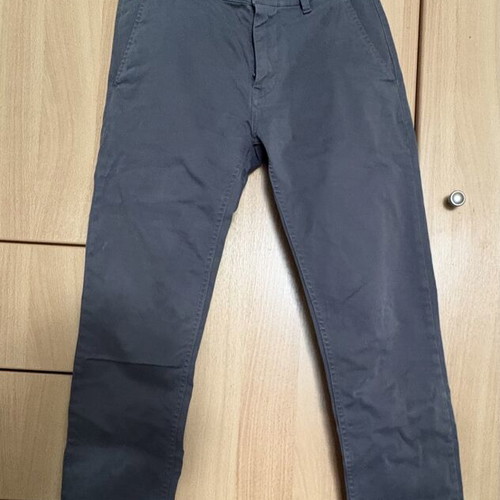 Hugo Boss men's pants grey slim fit size 30/34 like new