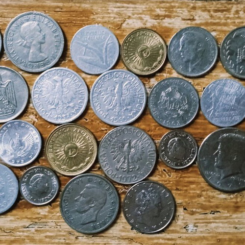 Foreign coins like new, pack of 25 from various countries