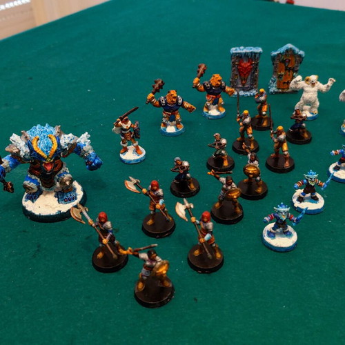Heroquest board game like new with Frozen Horror expansion