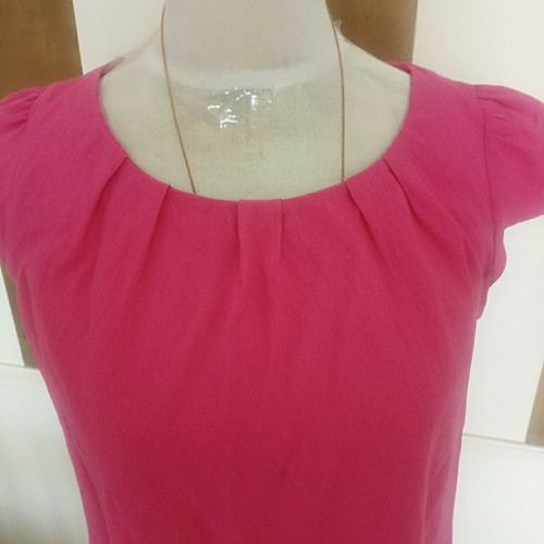 Zara elegant chic viscose blouse cap sleeves pink magenta, like new