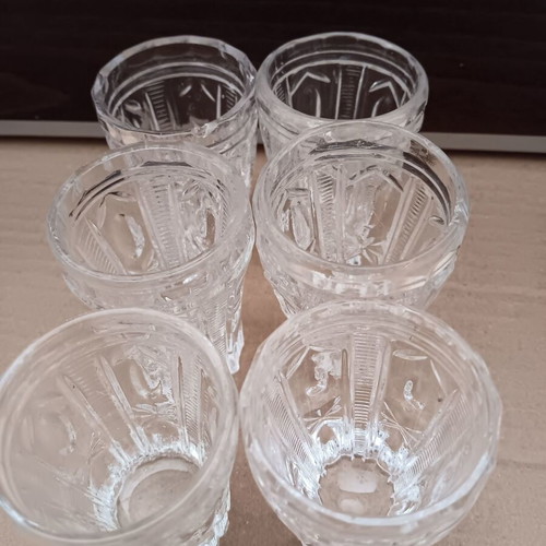 Set of 6 used crystal shot glasses