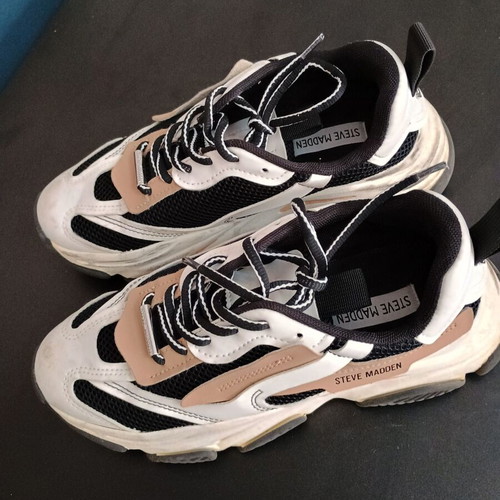 Παπούτσια γυναικεία Steve Madden μεταχειρισμένα No 38 μαύρο-μπεζ
