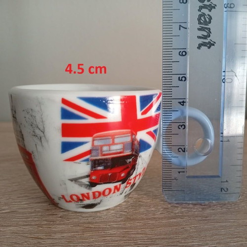 London Style Coffee or Greek Cup Set of 4 Like New