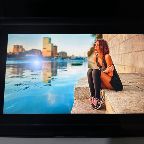 Wacom Cintiq 13HD tablet used for graphic designers