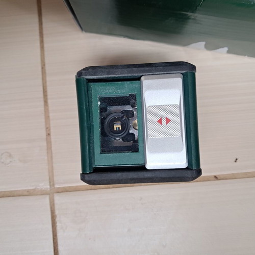 Bosch Quigo laser level like new
