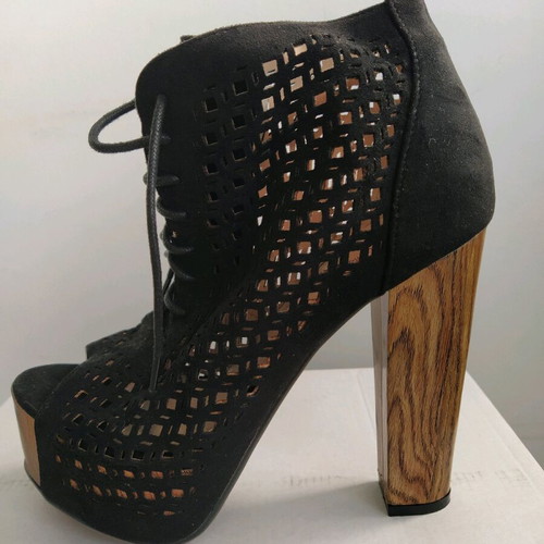 Peep toe black suede perforated boot Vera Blum new, size 40