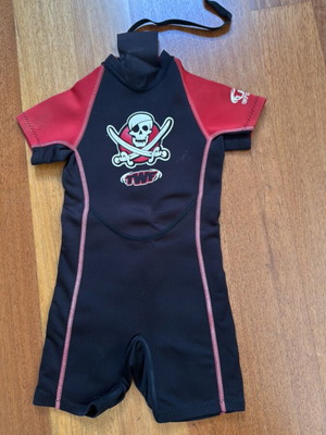 Diving shorts used size 0 for 2-3 years old