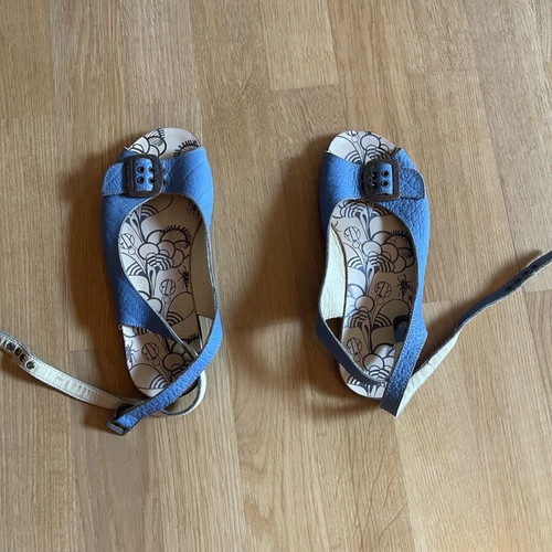 Fly London women's leather sandals blue like new size 39
