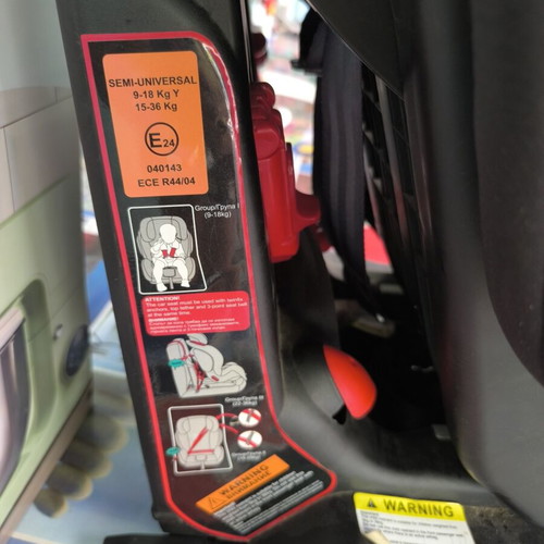 Lorelli Isofix Titan SPS car seat 9-36Kg black and red