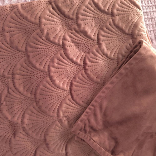 Set of four pink velvet pillowcases new 40x40
