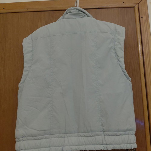 Attrattivo γιλέκο μπλε σιέλ M sporty σαν καινούργιο με μπροστινές τσέπες