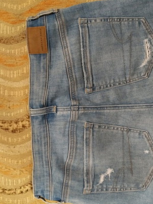 Τζιν σορτσάκι γυναικείο American Eagle μεταχειρισμένο, σαν καινούργιο