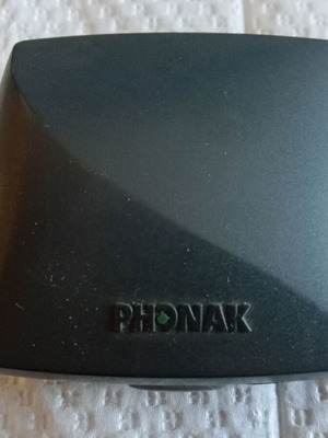 Phonak hearing aids used with defect