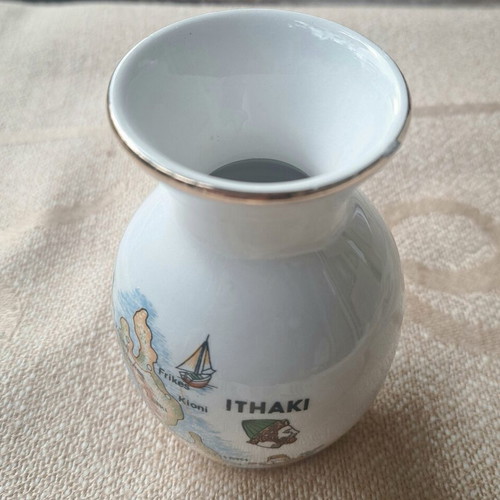 Porcelain vase Ithaki used with gold trim and map design